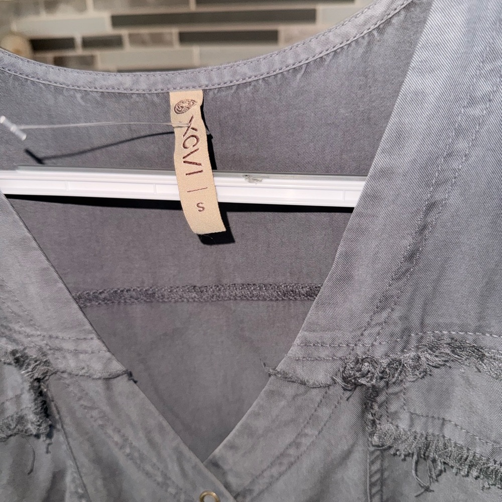 XCVI Gray Austen Dress 100% Tencel Raw Edge Size Small NWOT - Picture 5 of 5